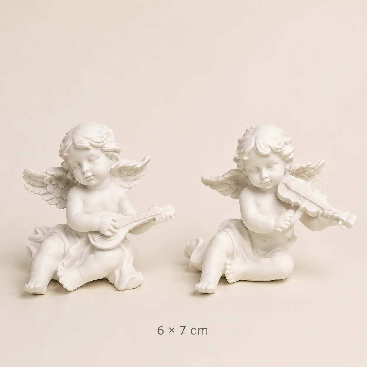 Hudobný keramický anjelik – 6 × 7 cm