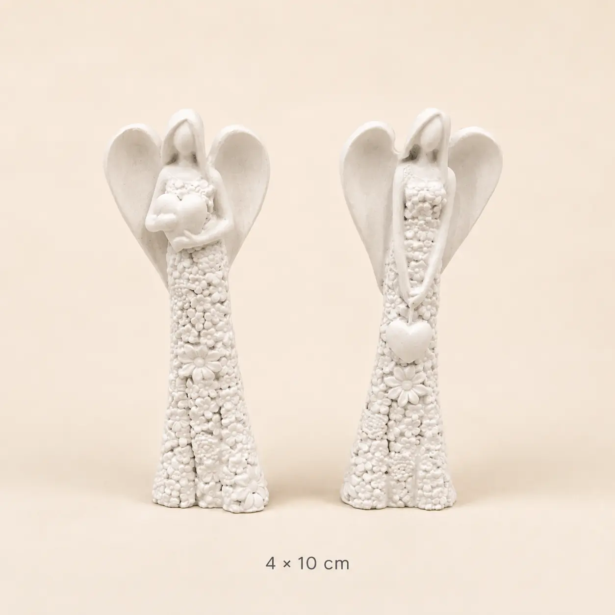 Keramický anjel so srdiečkom – 4 × 10 cm