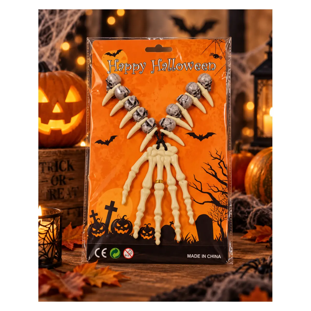 Halloweenská girlanda – kostrové ruky