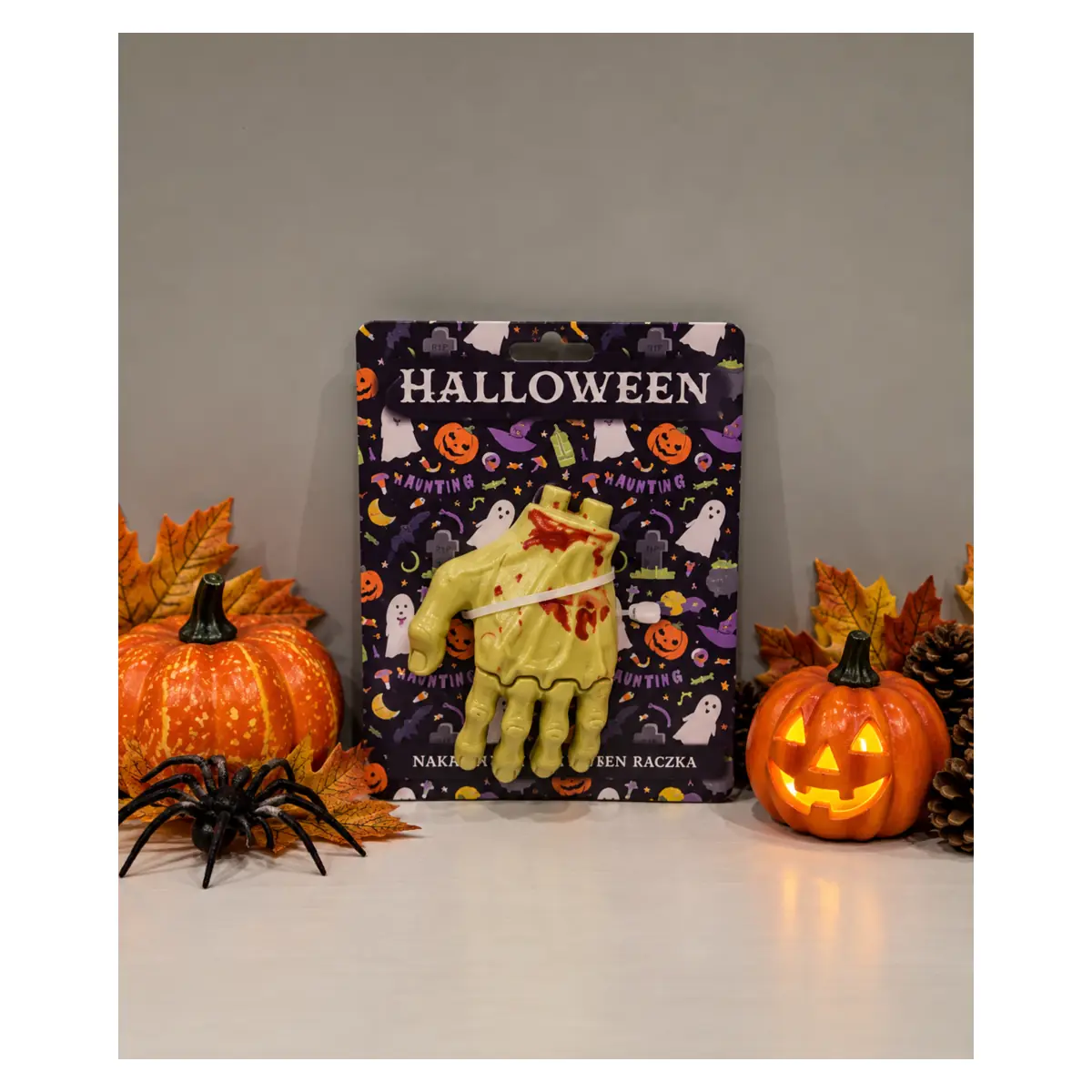 Svietiaca halloweenská ruka